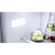 Вбудовуваний холодильник із морозильником DynaCool Miele KF 7731 E