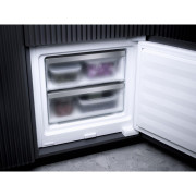 Вбудовуваний холодильник із морозильником DynaCool Miele KF 7731 E