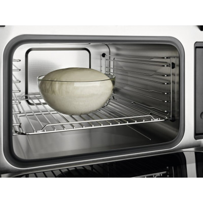 Компактный духовой шкаф с функцией пароварки и микроволновым режимом Miele DGM 7440 CLST
