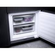 Встраиваемый холодильник с морозильником Miele KF 7731 D