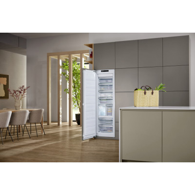 Вбудовуваний морозильник з ActiveDoor, IceMaker Miele FNS 7794 D L
