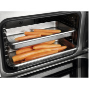 Компактный духовой шкаф с функцией пароварки и микроволновым режимом Miele DGM 7440 CLST