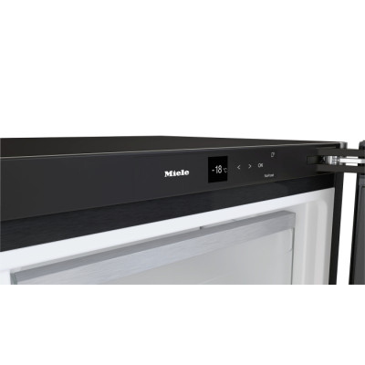 Морозильный шкаф Miele FNS 4782 D bst