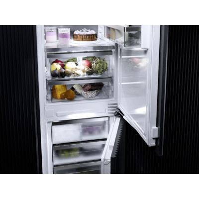 Встраиваемый холодильник с морозильником Miele KFN 7795 C