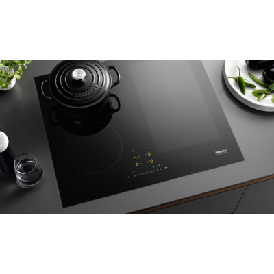 Индукционная нанель конфорок Miele KM 7466 FL Индукционная нанель конфорок Miele KM 7466 FL