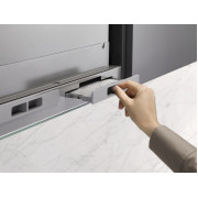 Встроенная вытяжка с плоской выдвижной панелью Miele DAS 4940