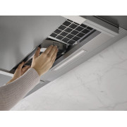 Вбудована витяжка з пласкою висувною панеллю Miele DAS 2920
