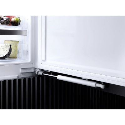 Вбудовуваний холодильник PerfectFresh Active Miele K 7774 D