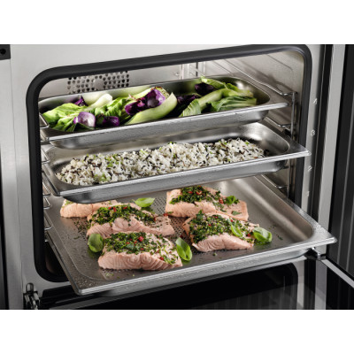 Вбудовувана духова шафа з функцією додавання пари Miele DGC 7460 HC Pro BRWS